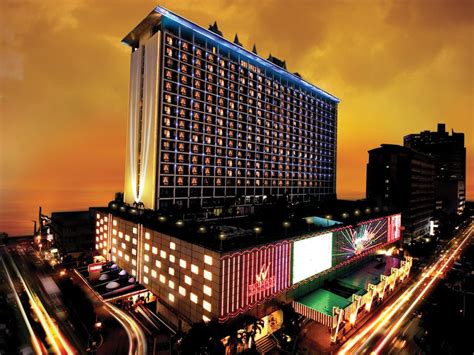 hotel and casino in manila